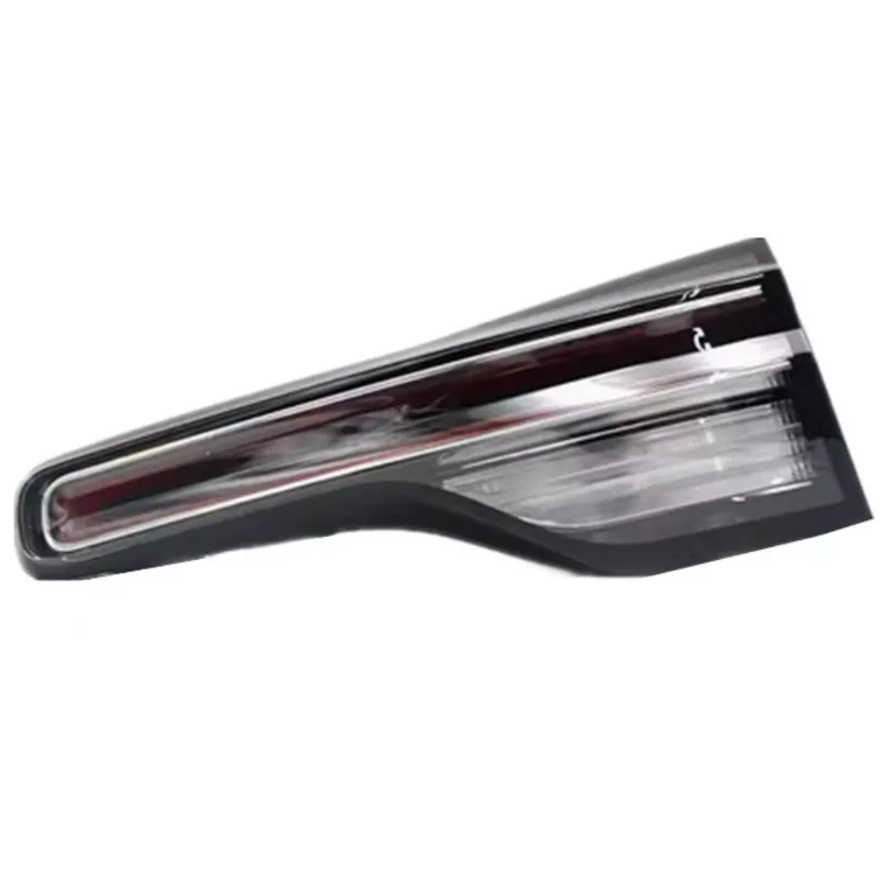 چراغ عقب راست روی صندوق چانگان CS55 پلاس