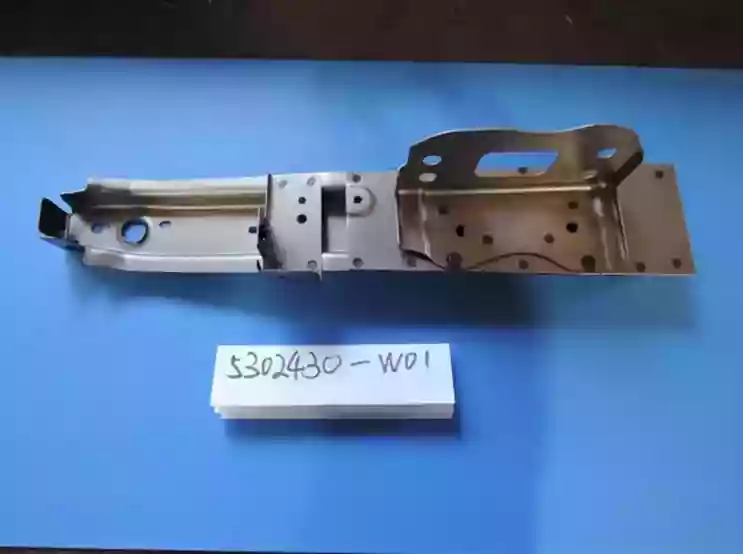 پايه رادياتور محفظه موتور چپ جانگان CS35