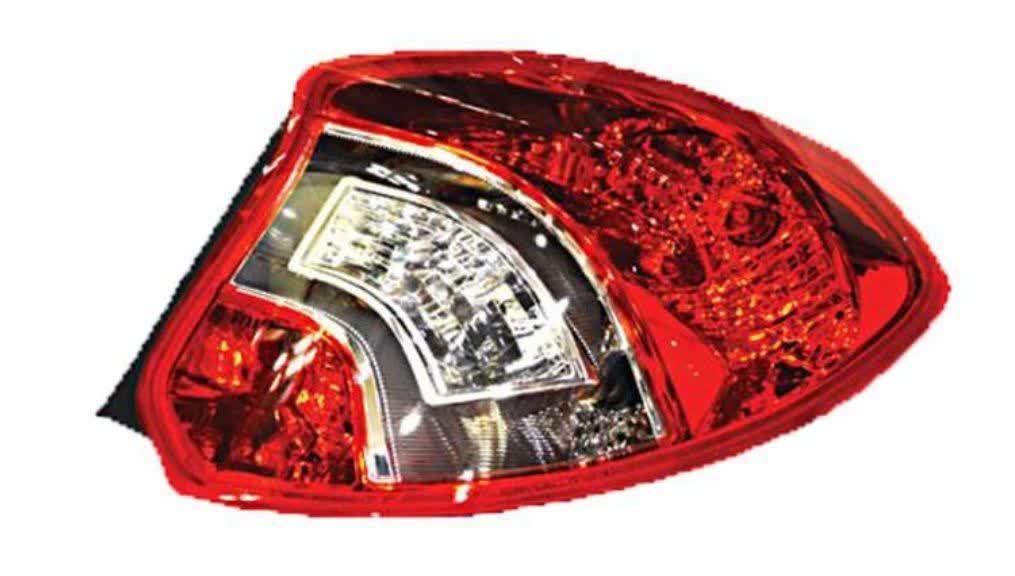 چراغ خطر عقب راست برلیانس 220